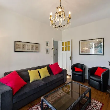 Picturesque In With Private Courtyard *