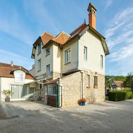 Hébergement de vacances Picturesque In With Private Courtyard