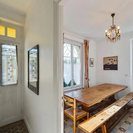 Picturesque In With Private Courtyard Hébergement de vacances