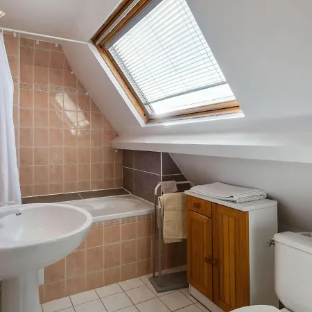 Picturesque In With Private Courtyard