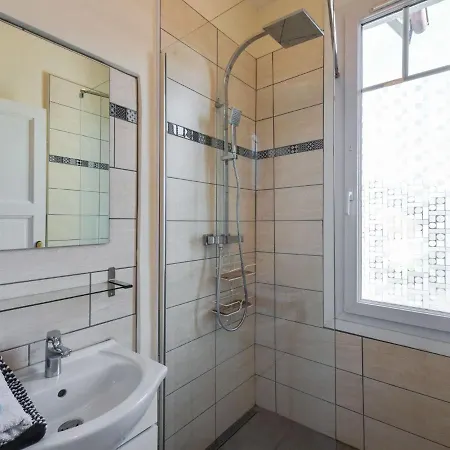 Picturesque In With Private Courtyard Hébergement de vacances *